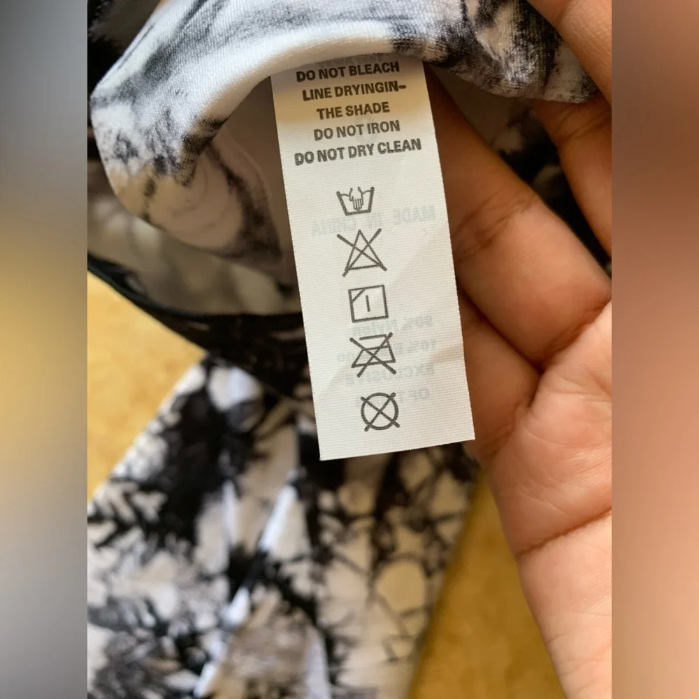 LISM WEAR Athletic Wear women leggings size Small - Picture 6 of 6